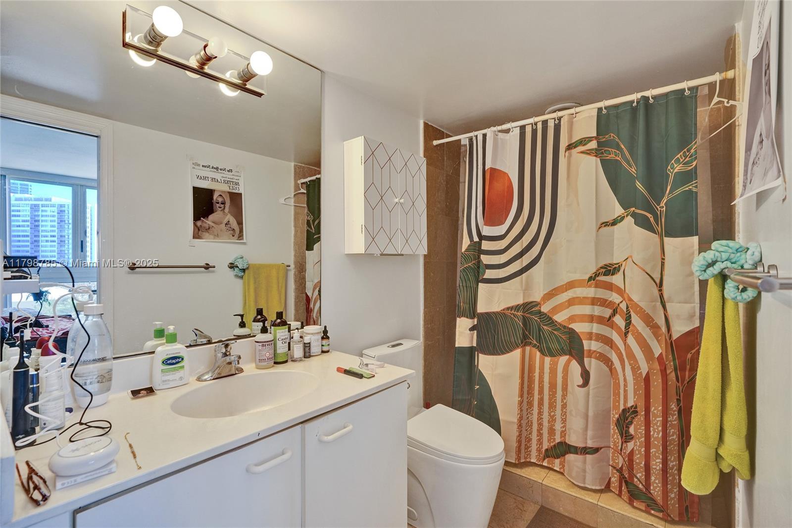ST TROPEZ OCEAN CONDO - Residential