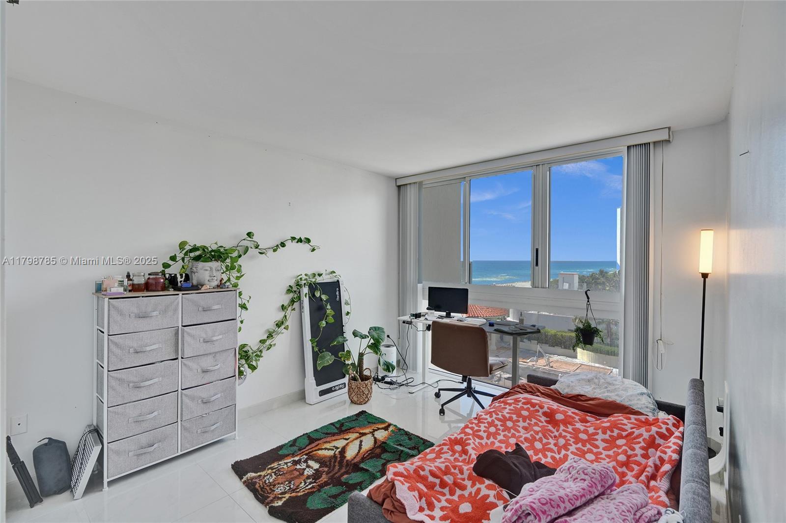 ST TROPEZ OCEAN CONDO - Residential