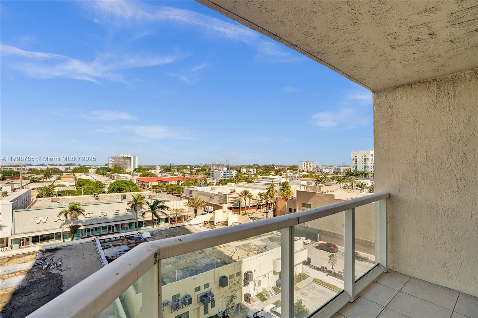 ST TROPEZ OCEAN CONDO - Residential