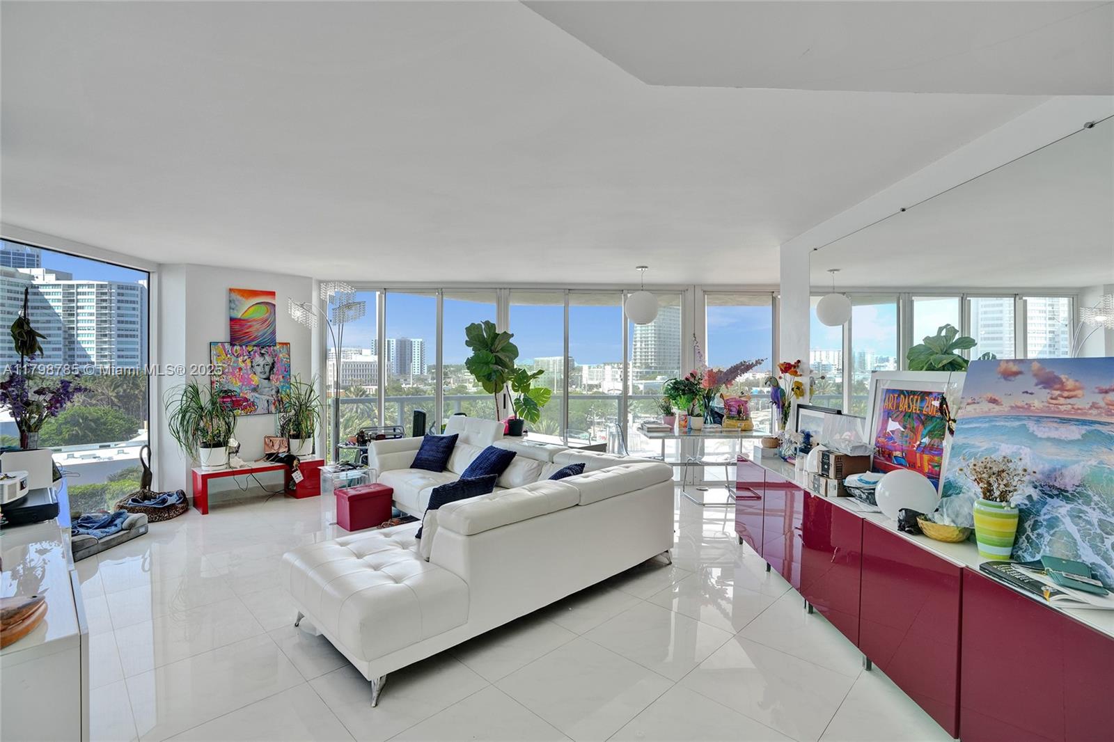 ST TROPEZ OCEAN CONDO - Residential