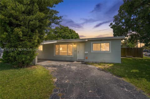 Photo of 2729 Sunshine Blvd, Miramar, FL 33023 (MLS # A12055337)