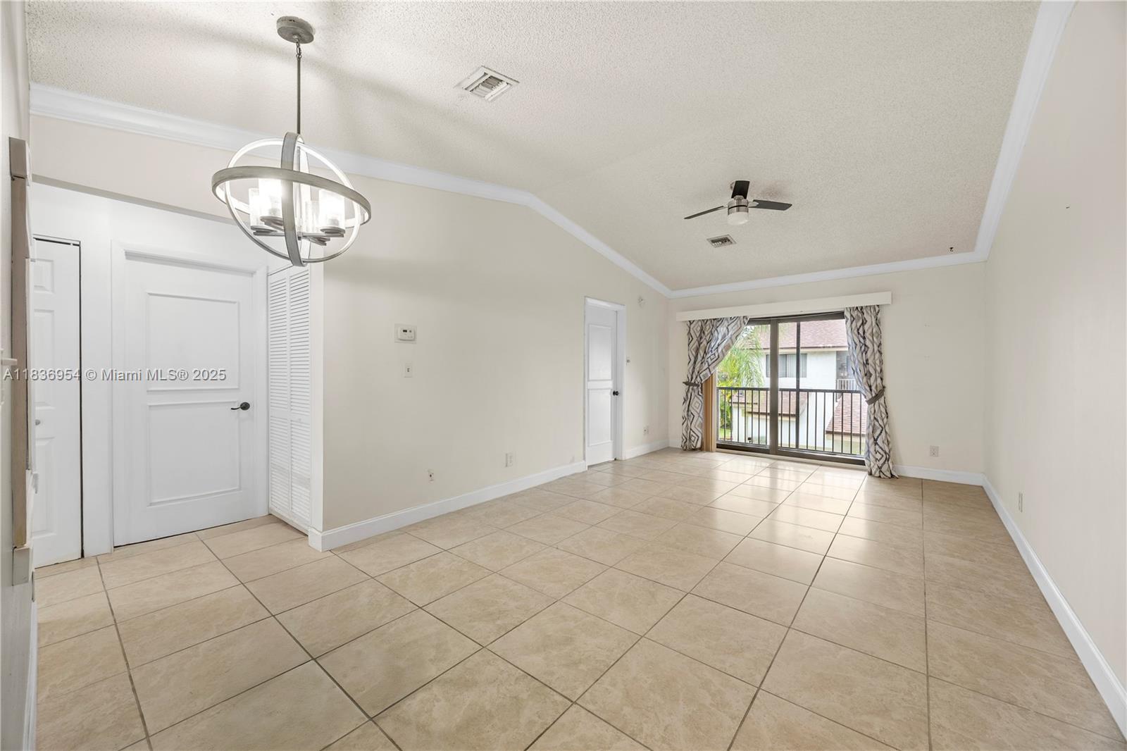 164 NW 60th Ave 2-3