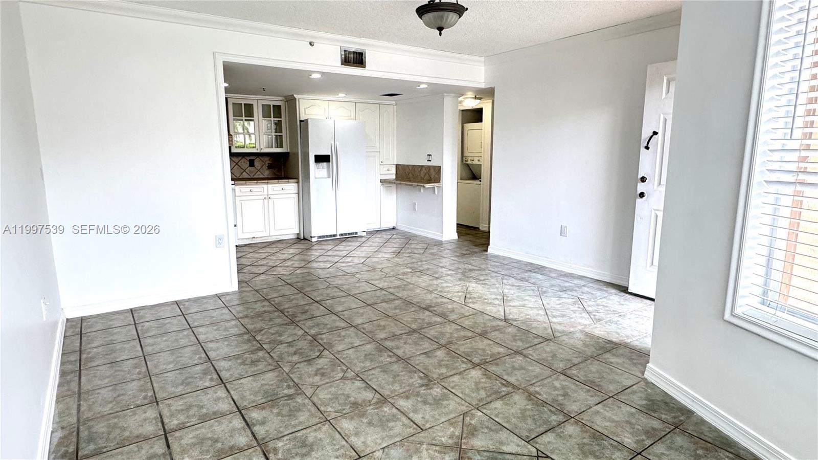 CHATEAUBLEAU VILLAS MIDWA - Residential Lease