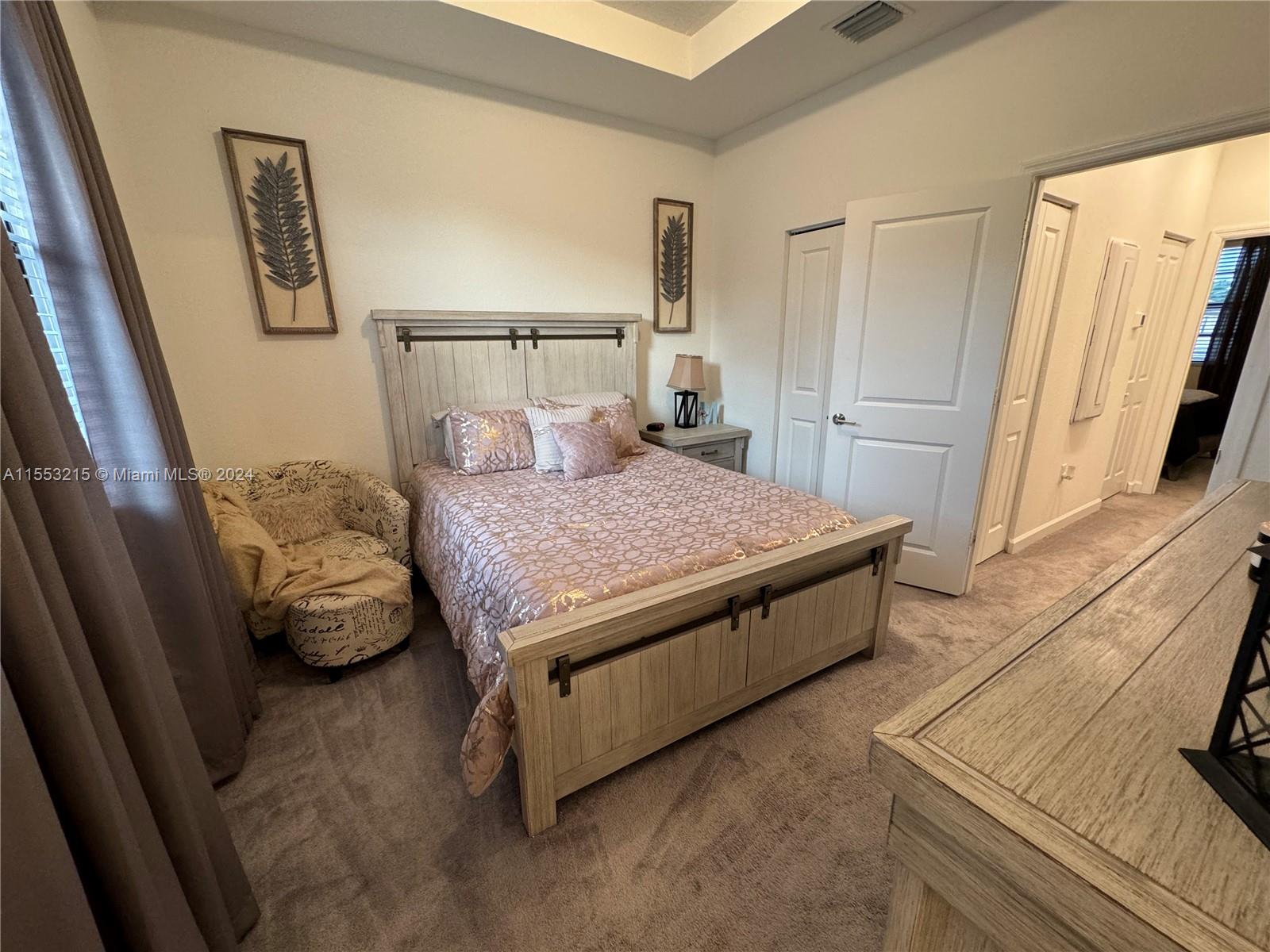 COCO PALM VILLAS - Residential Lease