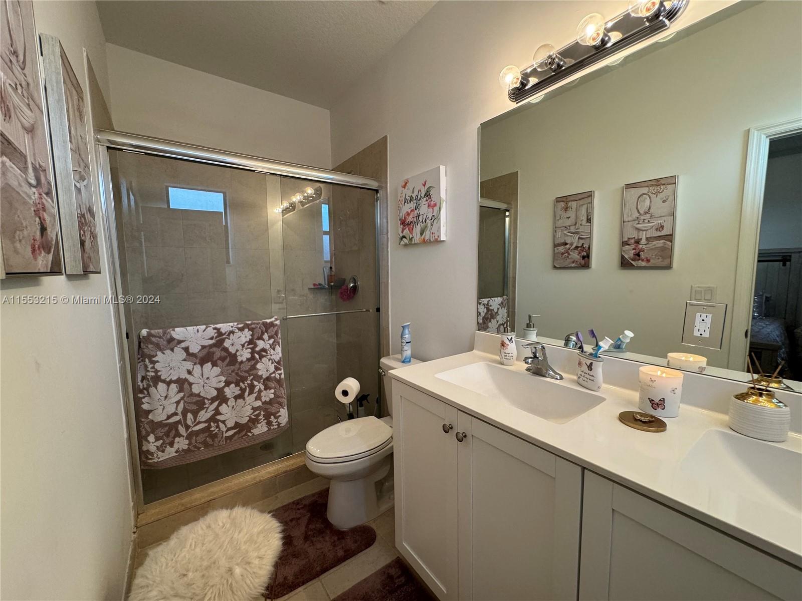 COCO PALM VILLAS - Residential Lease