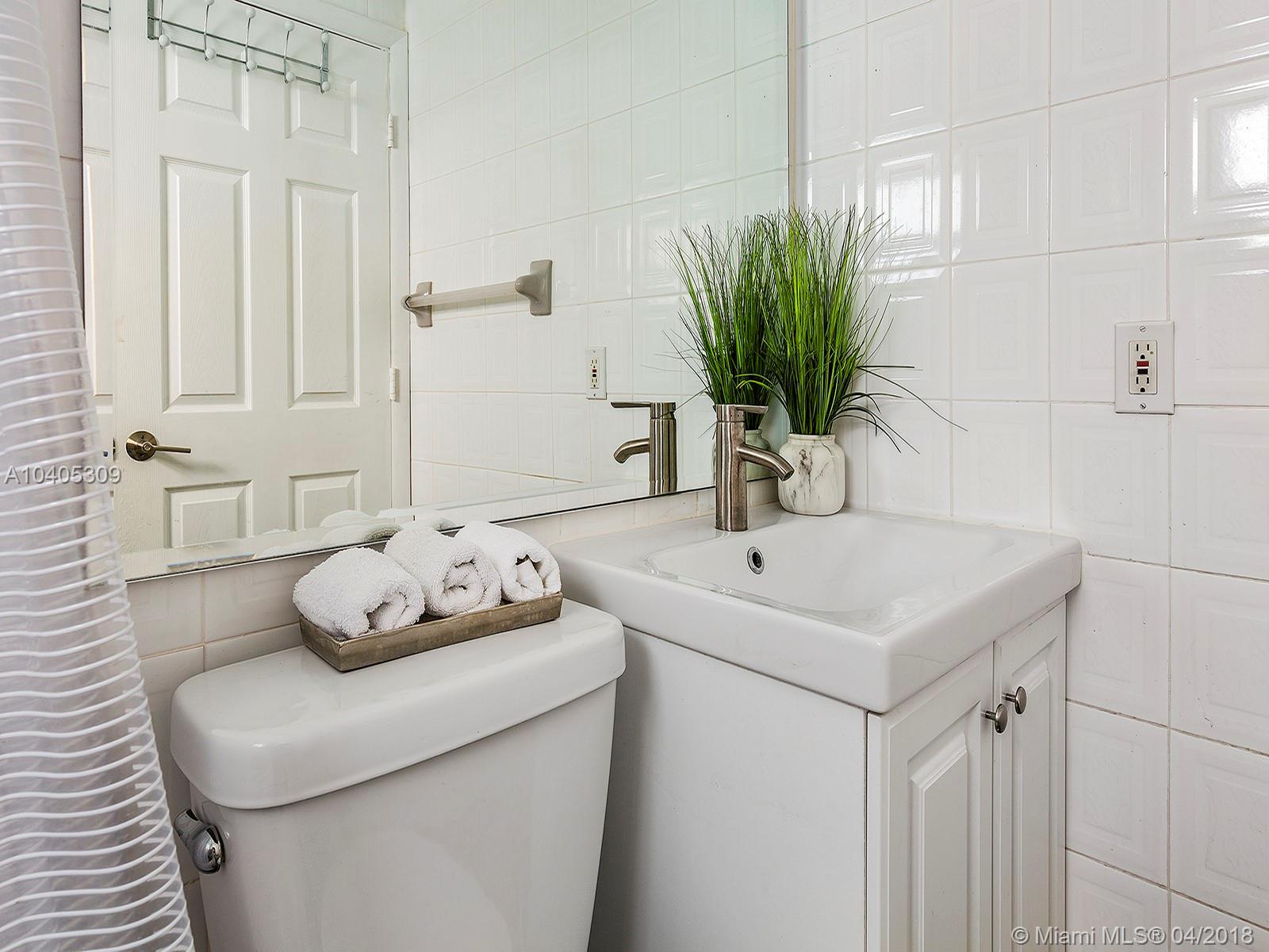 GRIFFING BISCAYNE PARK ES - Residential