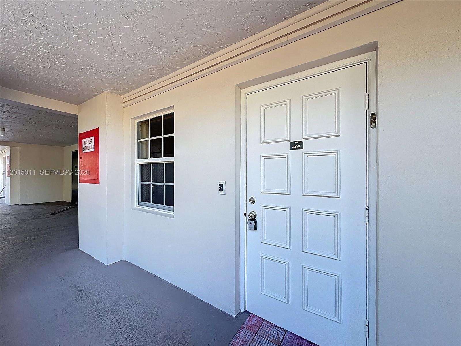 NO 60 PALM-AIRE COUNTRY C - Residential Lease
