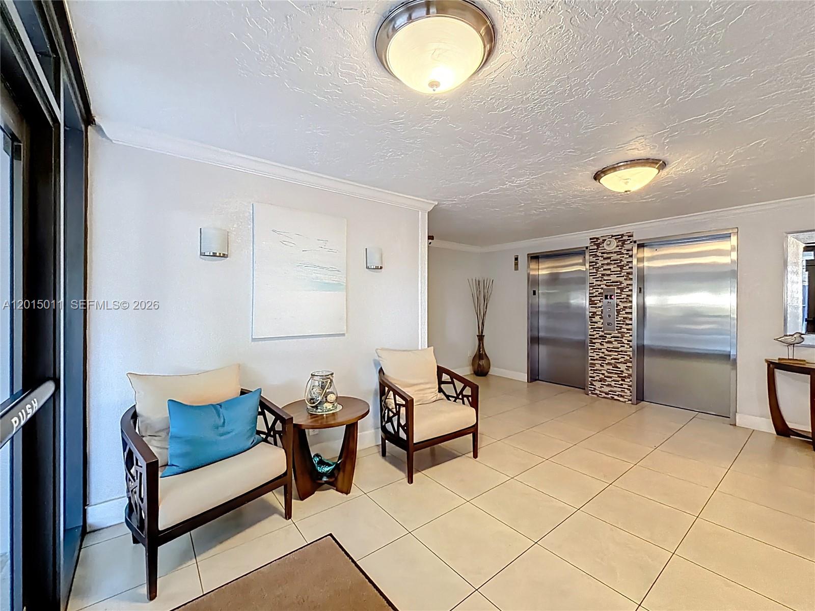 605 Oaks Dr 405