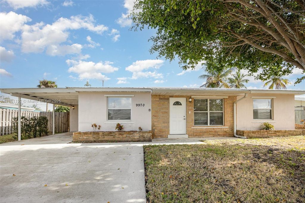 Photo of 9970 Daisy Ave, Palm Beach Gardens, FL 33410 (MLS # A11711192)