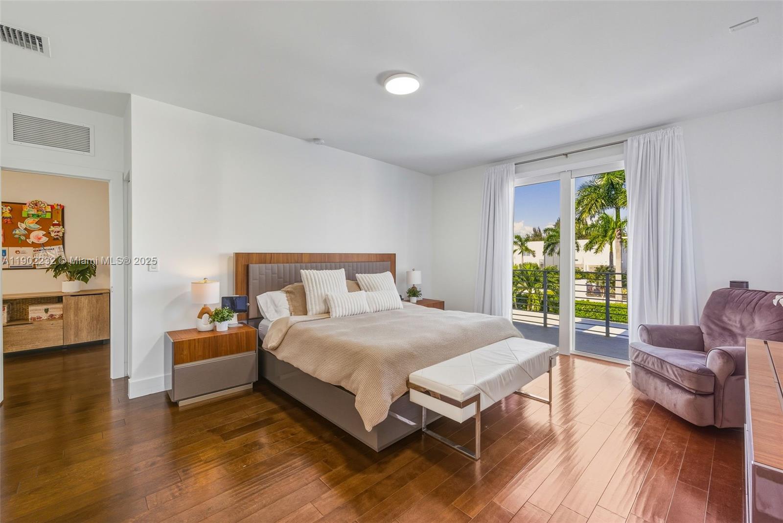 DORAL PALMS SOUTH - Residential