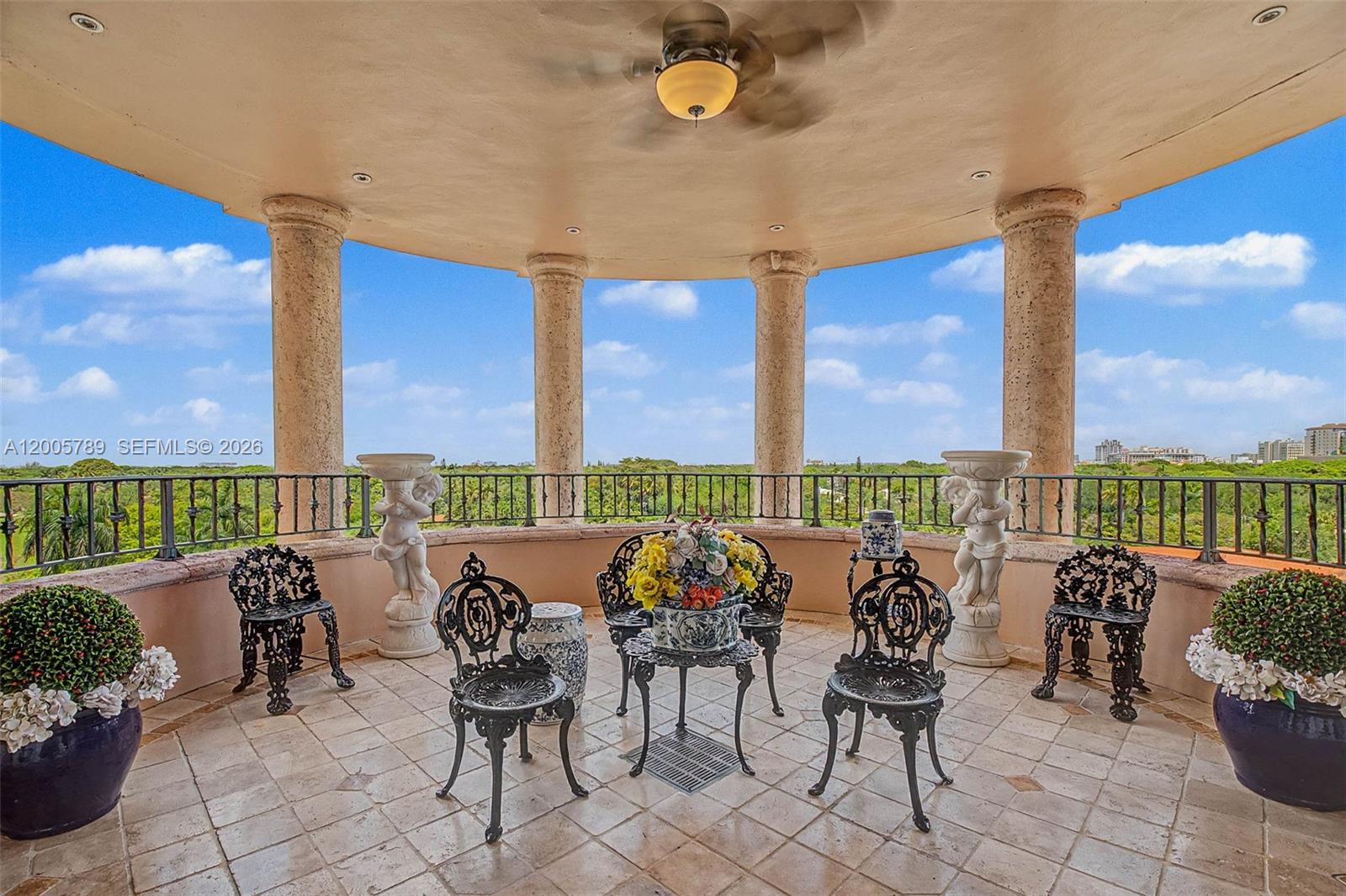 SEGOVIA TOWER CONDO - Residential