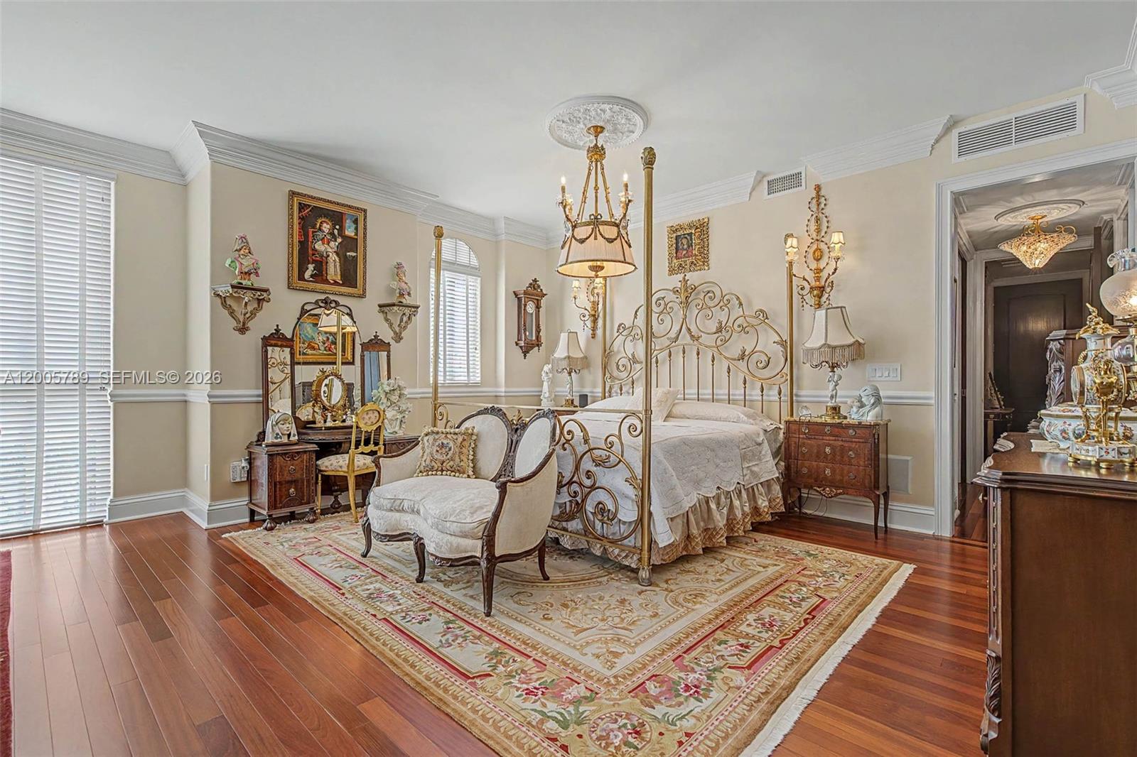 SEGOVIA TOWER CONDO - Residential