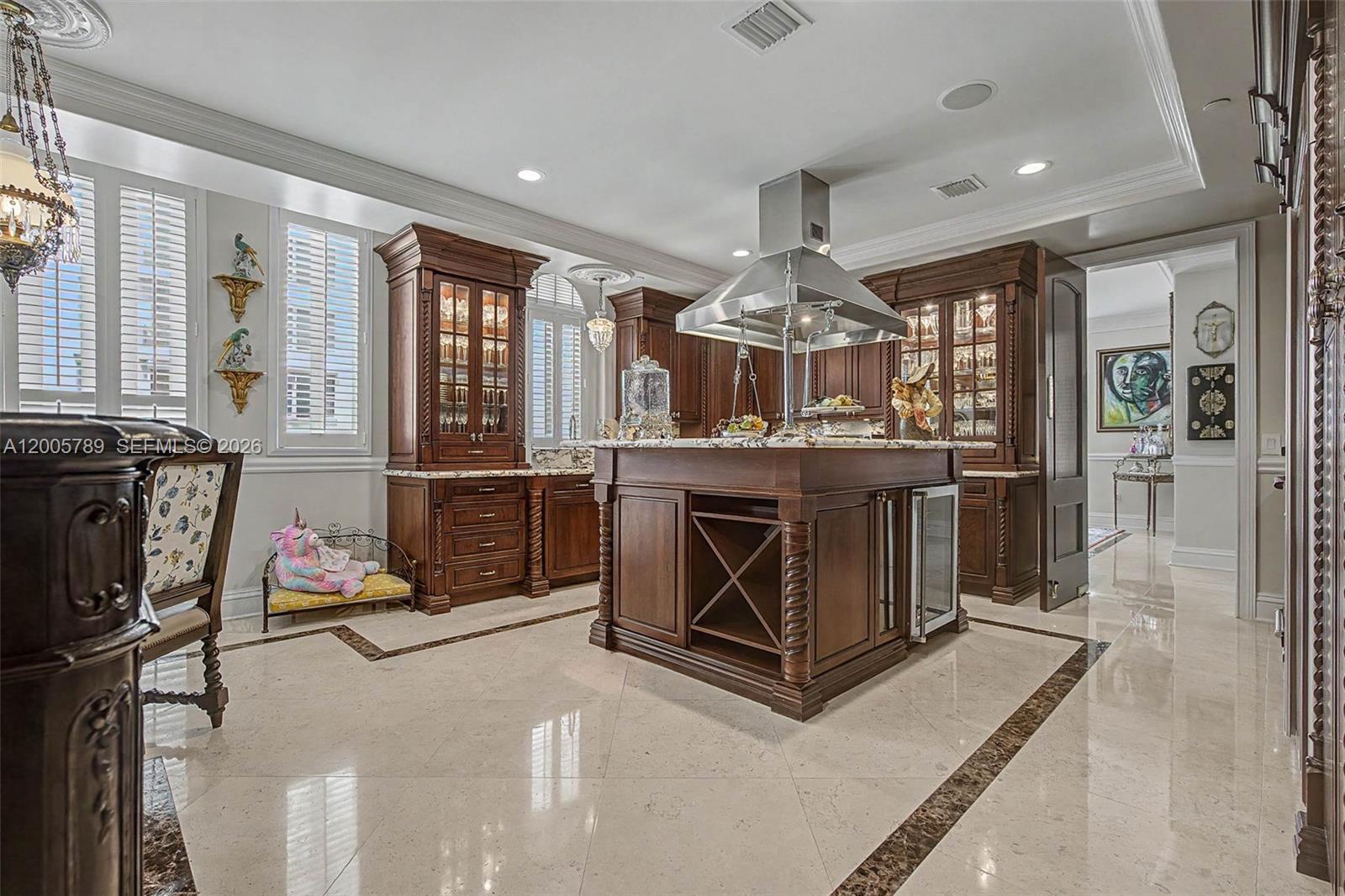 SEGOVIA TOWER CONDO - Residential