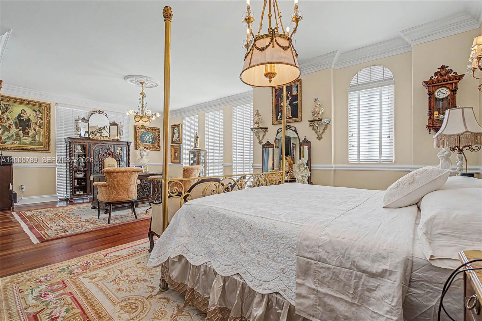 SEGOVIA TOWER CONDO - Residential