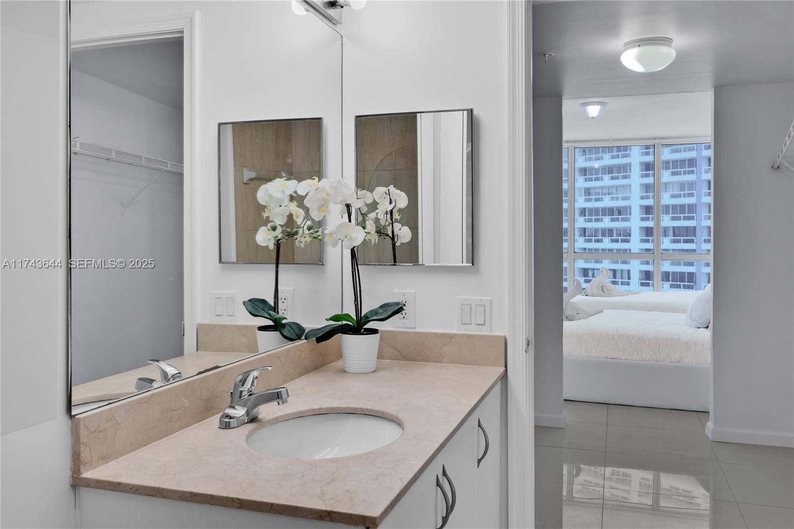 OPERA TOWER CONDO - Residential