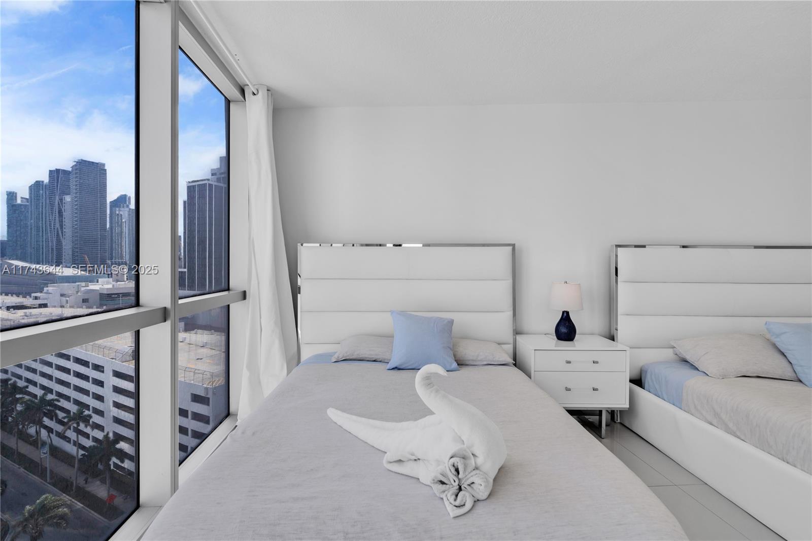 OPERA TOWER CONDO - Residential