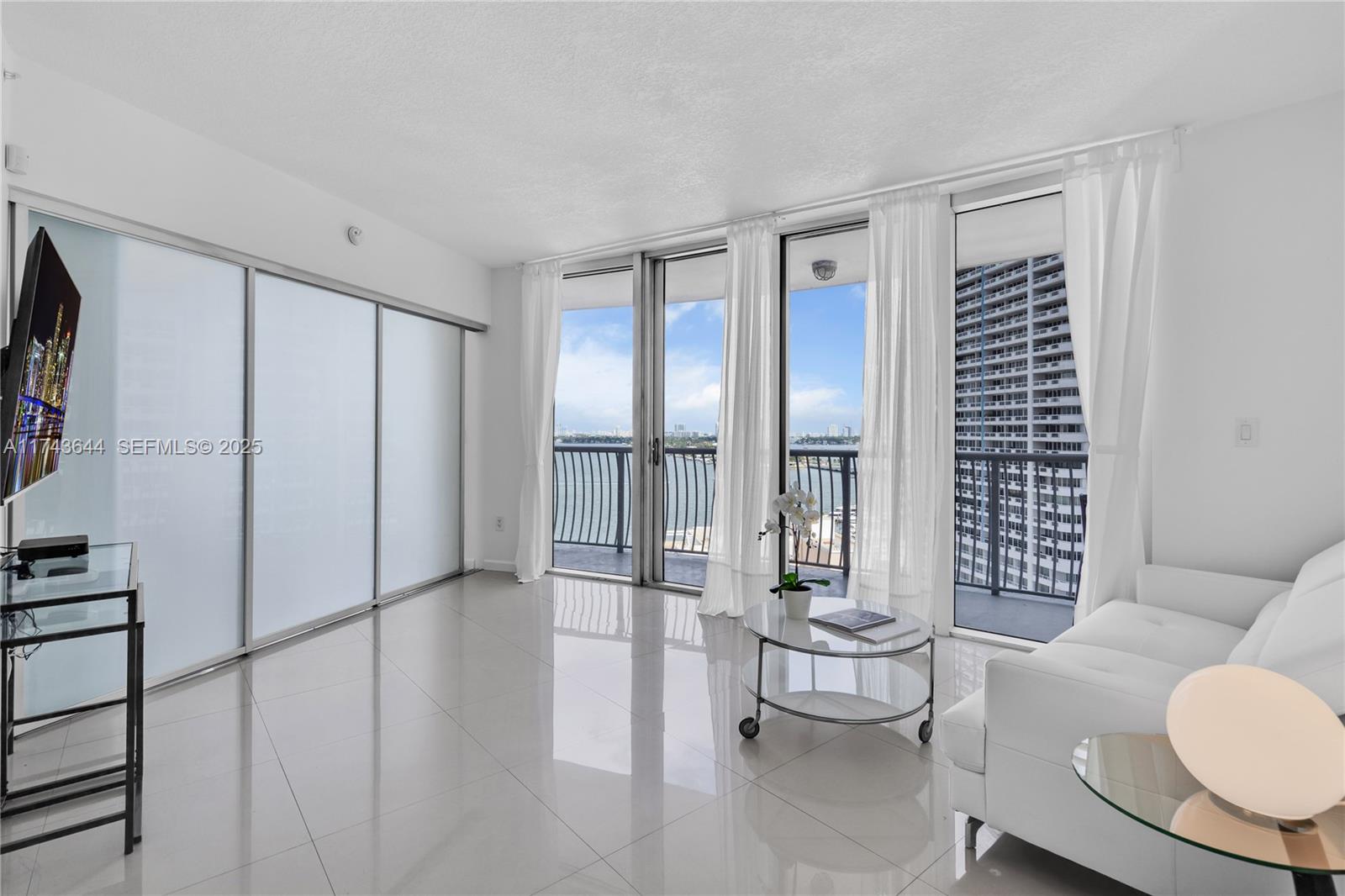 OPERA TOWER CONDO - Residential