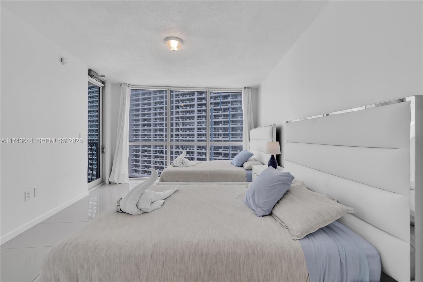 OPERA TOWER CONDO - Residential