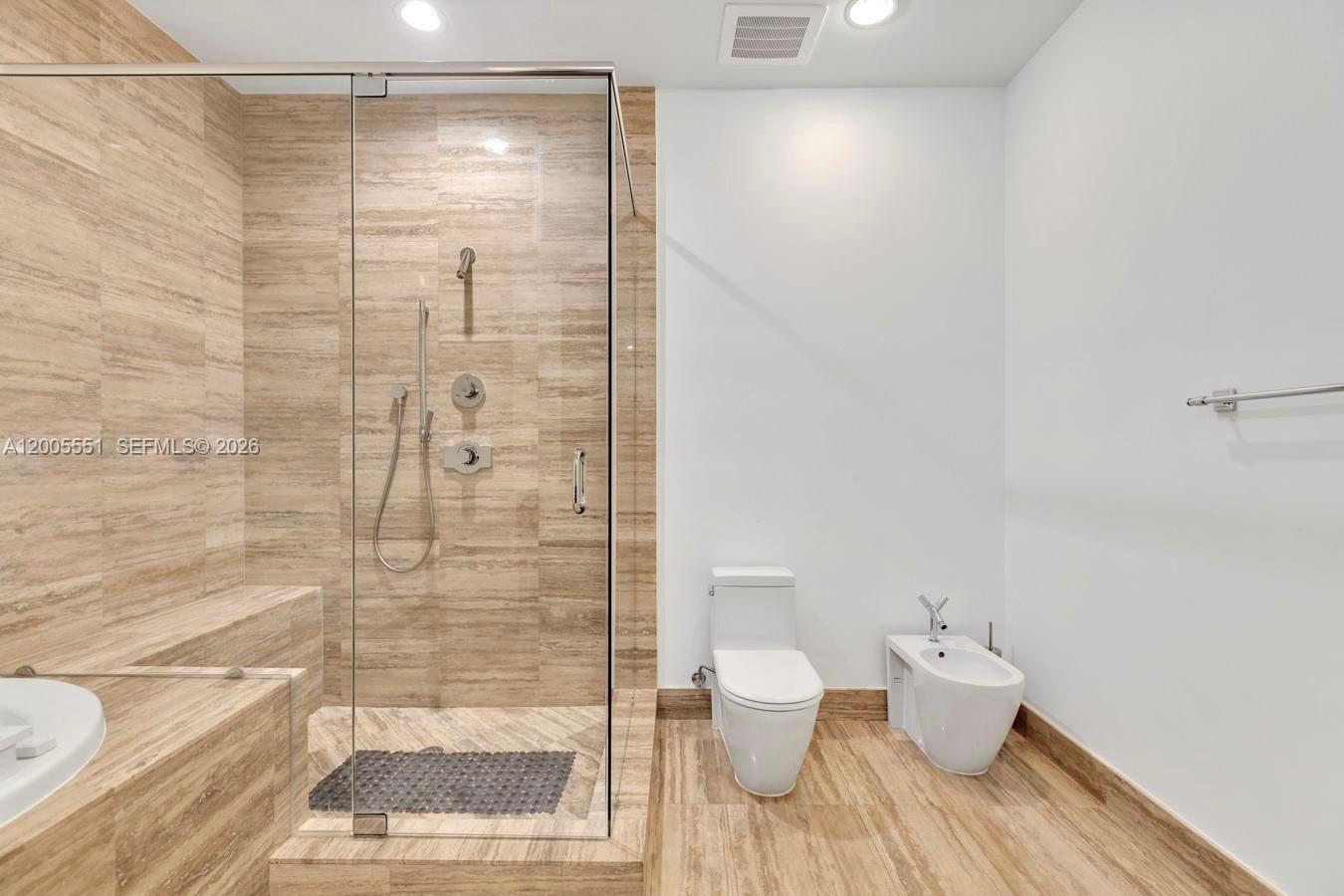 TDR TOWER III CONDO - Residential Lease