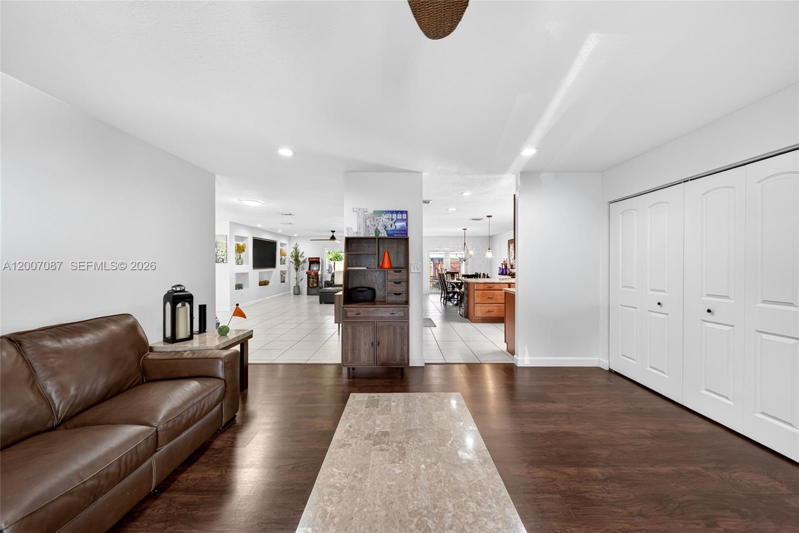 WINSTON PARK UNIT THREE - Residential