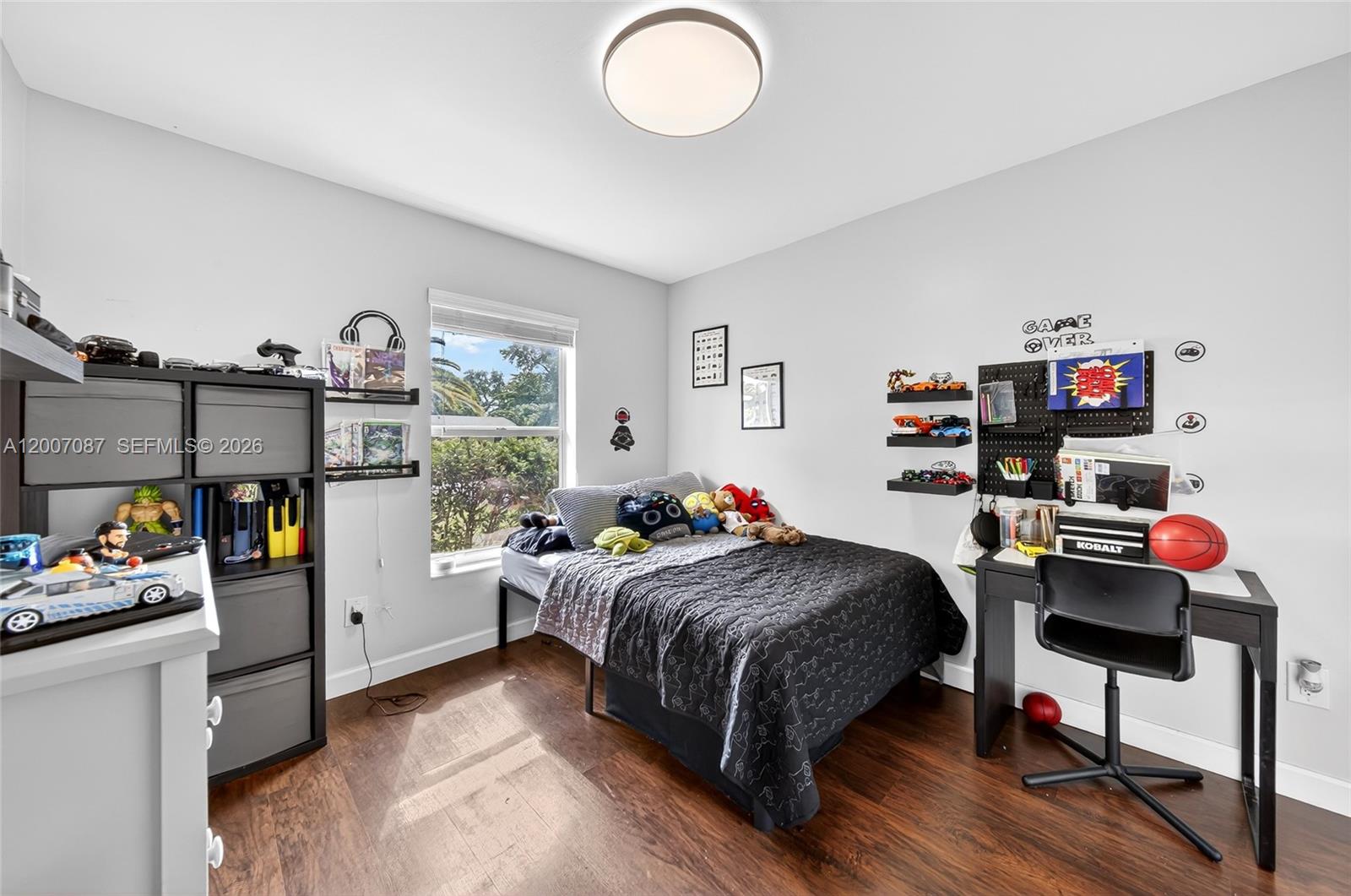 WINSTON PARK UNIT THREE - Residential