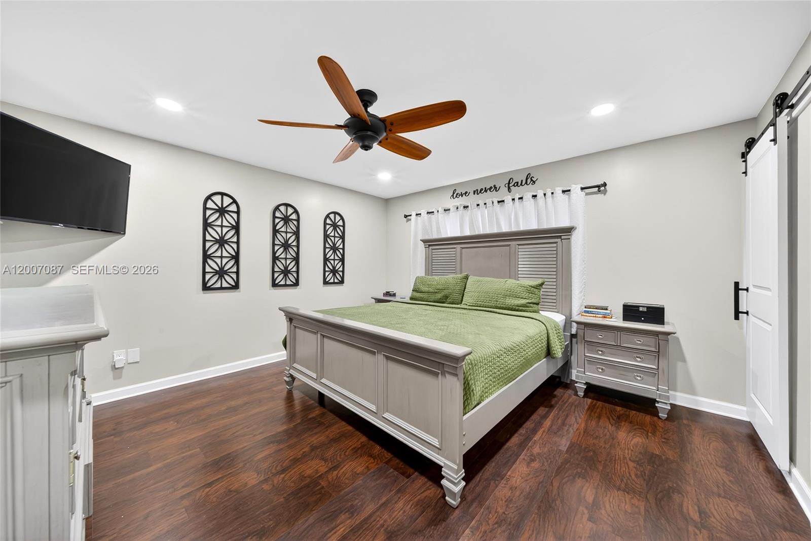 WINSTON PARK UNIT THREE - Residential