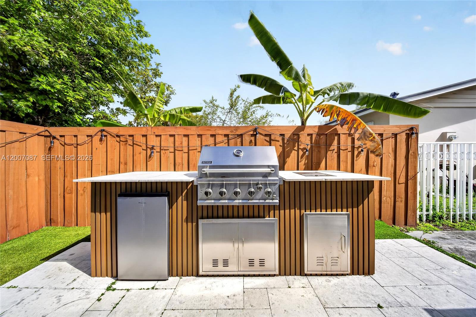 WINSTON PARK UNIT THREE - Residential