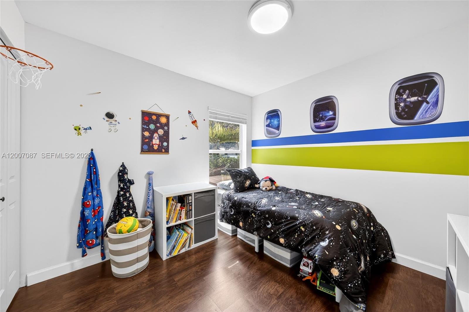 WINSTON PARK UNIT THREE - Residential