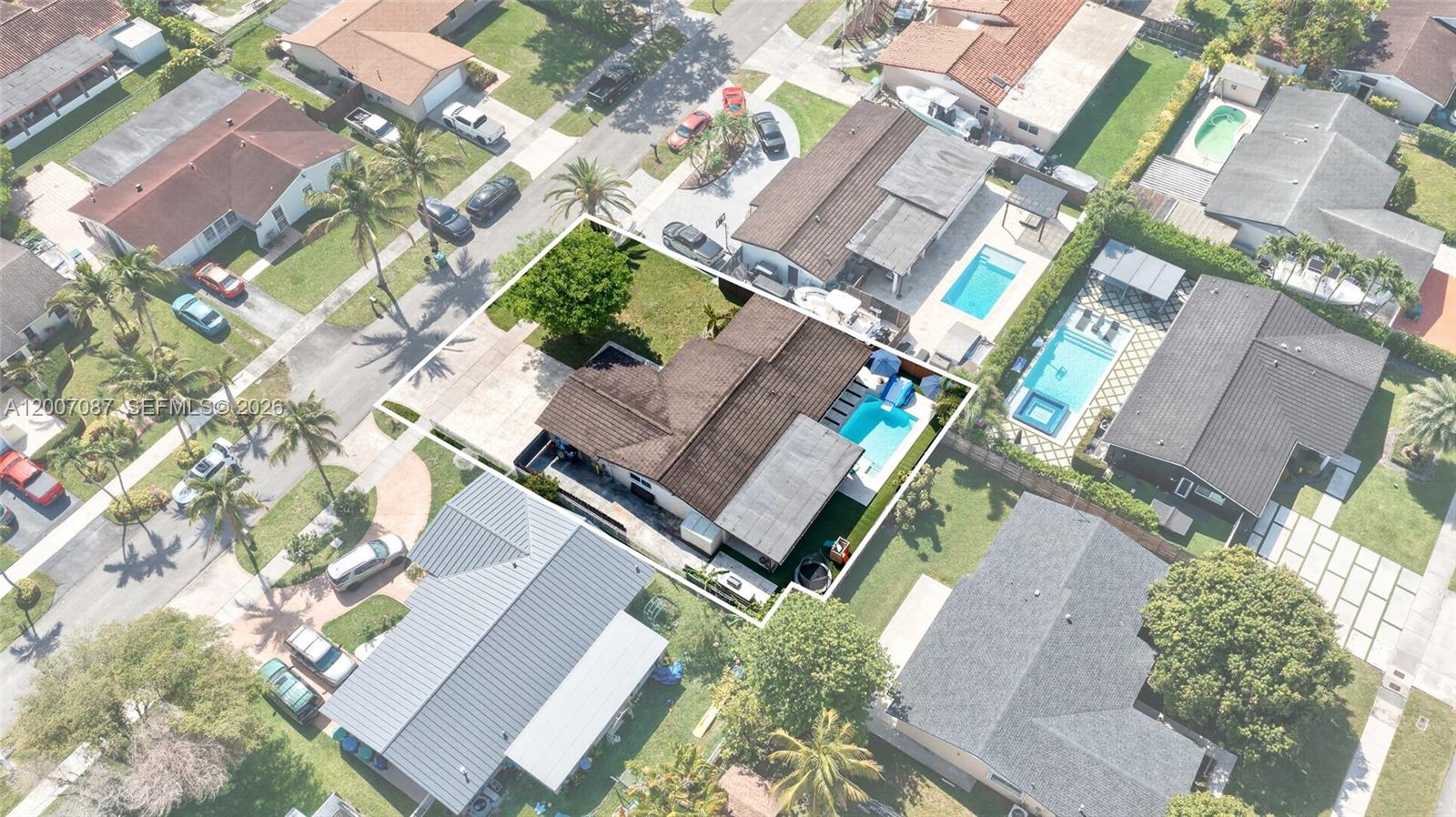 WINSTON PARK UNIT THREE - Residential