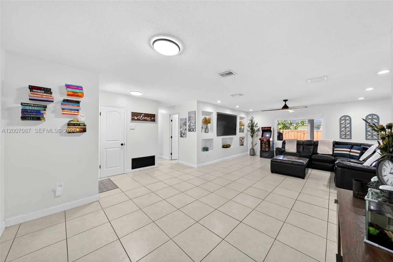 WINSTON PARK UNIT THREE - Residential