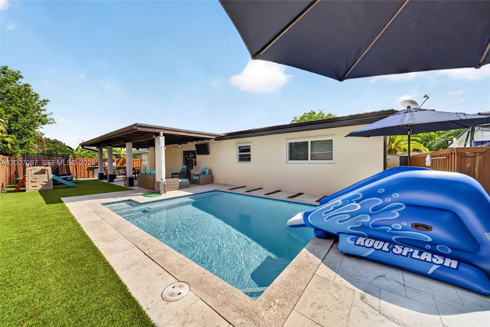 WINSTON PARK UNIT THREE - Residential