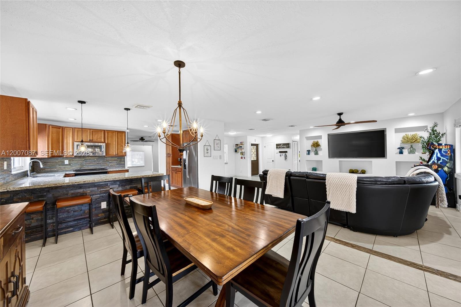 WINSTON PARK UNIT THREE - Residential