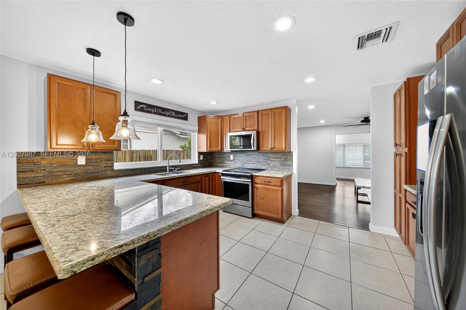 WINSTON PARK UNIT THREE - Residential