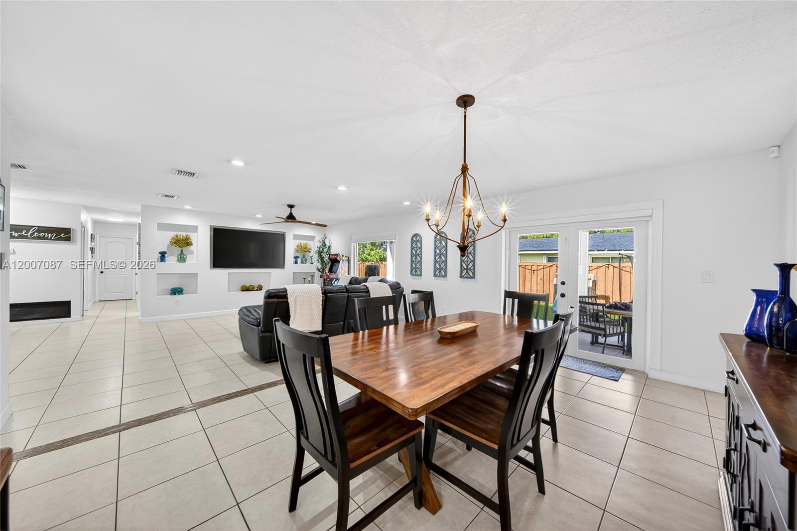 WINSTON PARK UNIT THREE - Residential