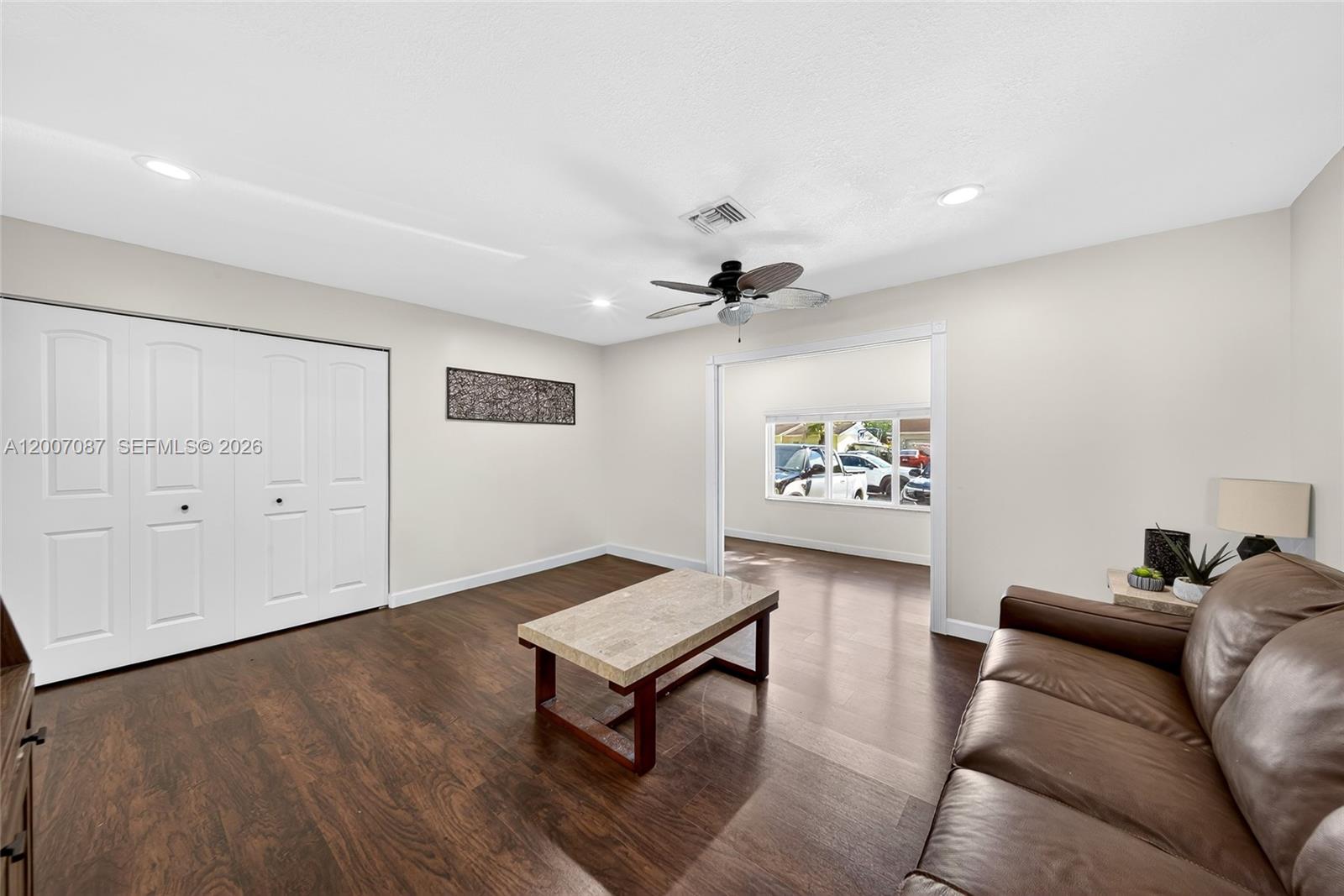 WINSTON PARK UNIT THREE - Residential