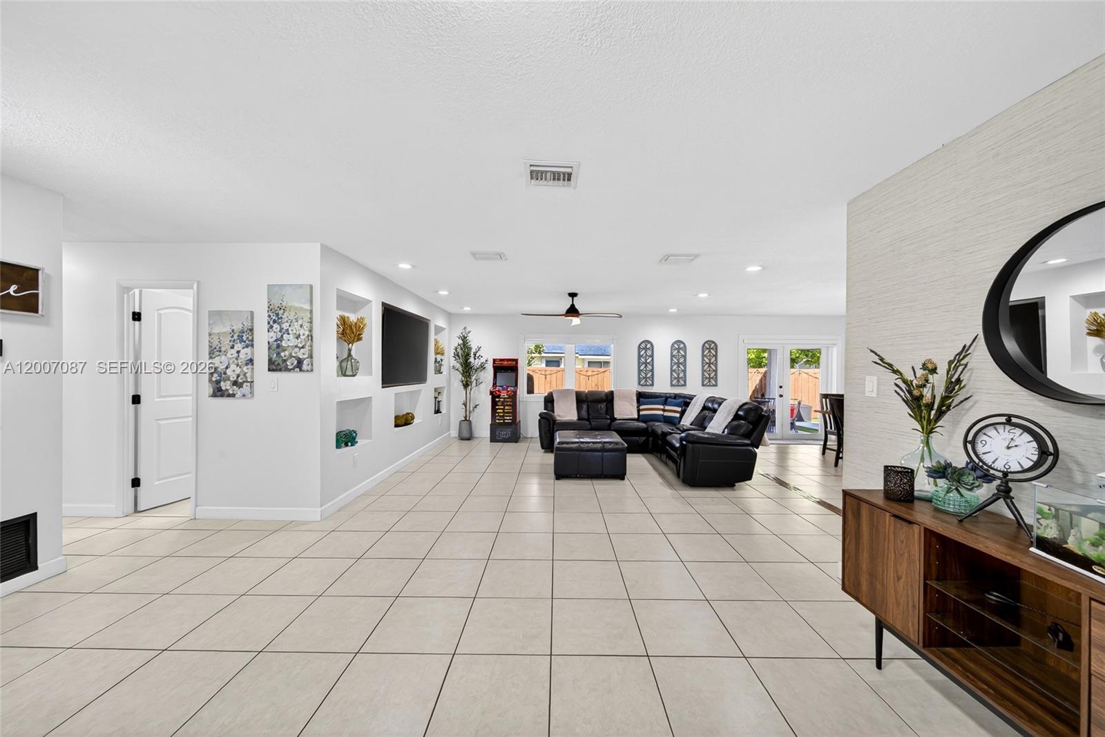 WINSTON PARK UNIT THREE - Residential