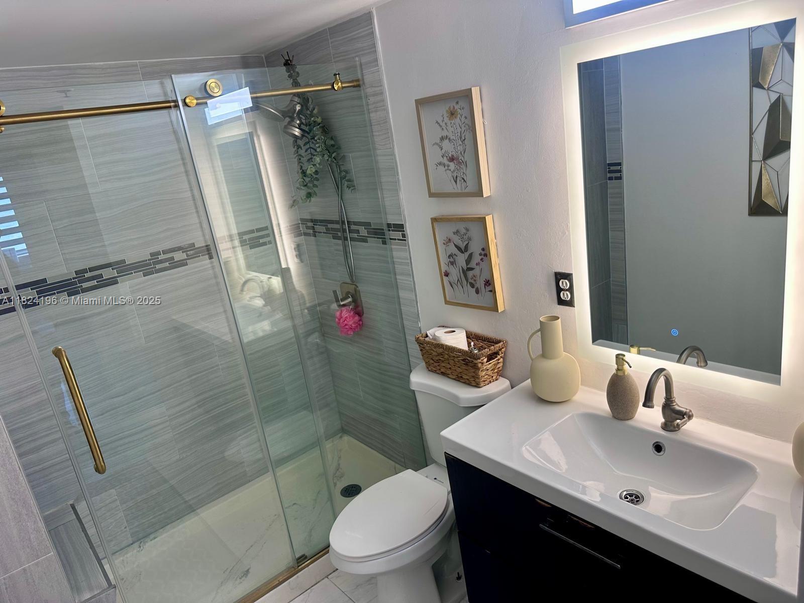 KEYSTONE COURTS CONDO - Residential