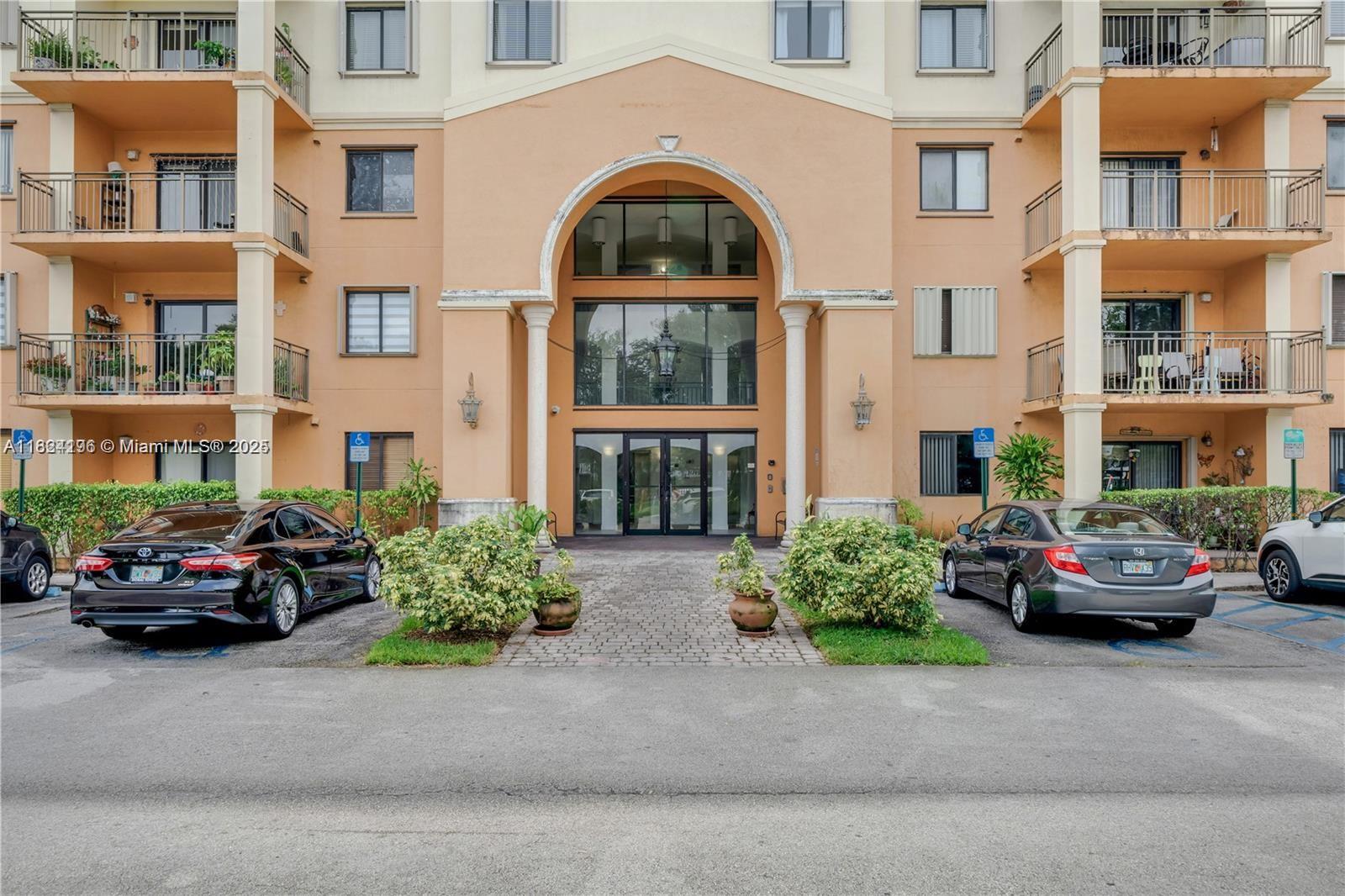 KEYSTONE COURTS CONDO - Residential