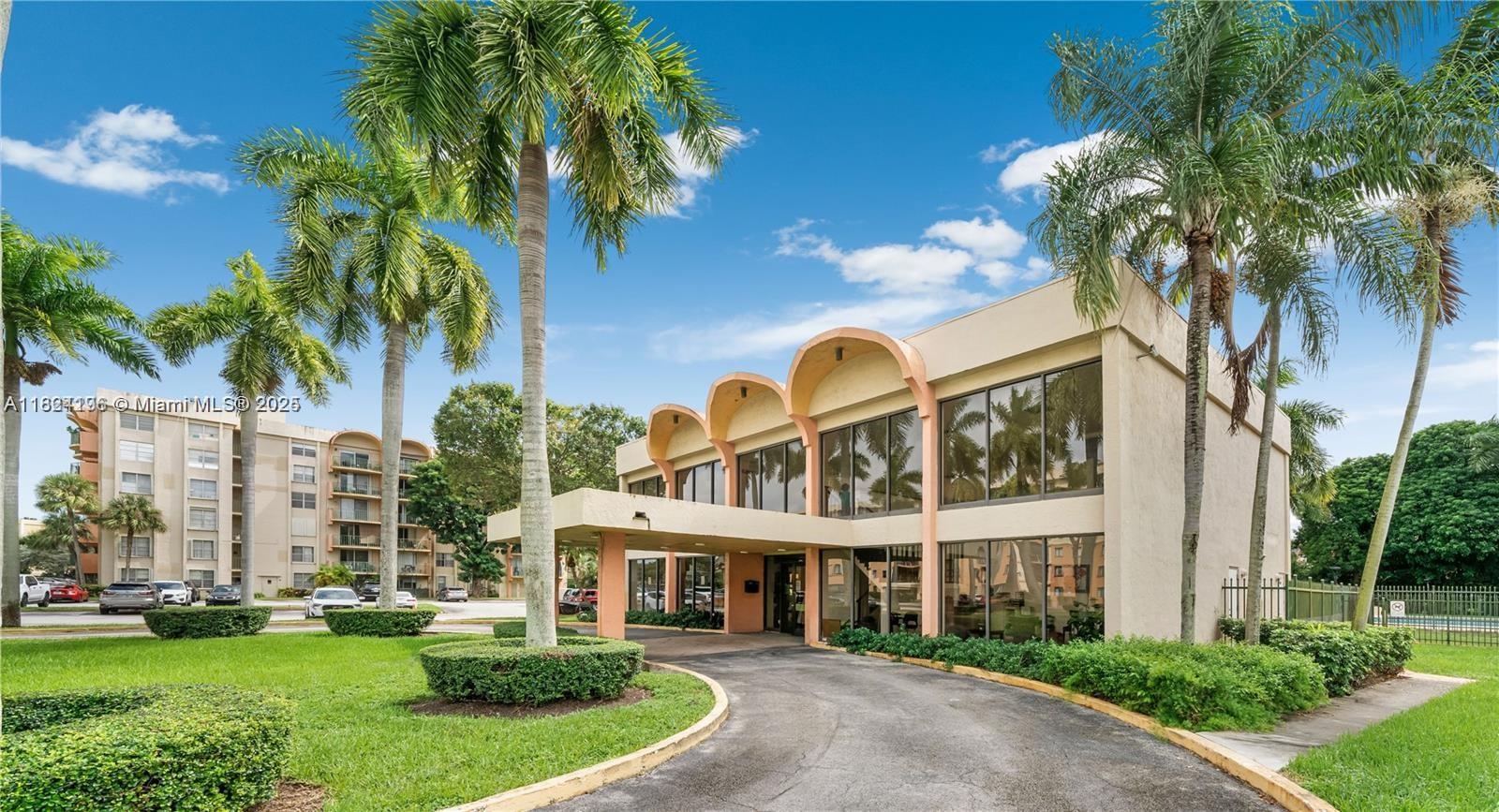 KEYSTONE COURTS CONDO - Residential