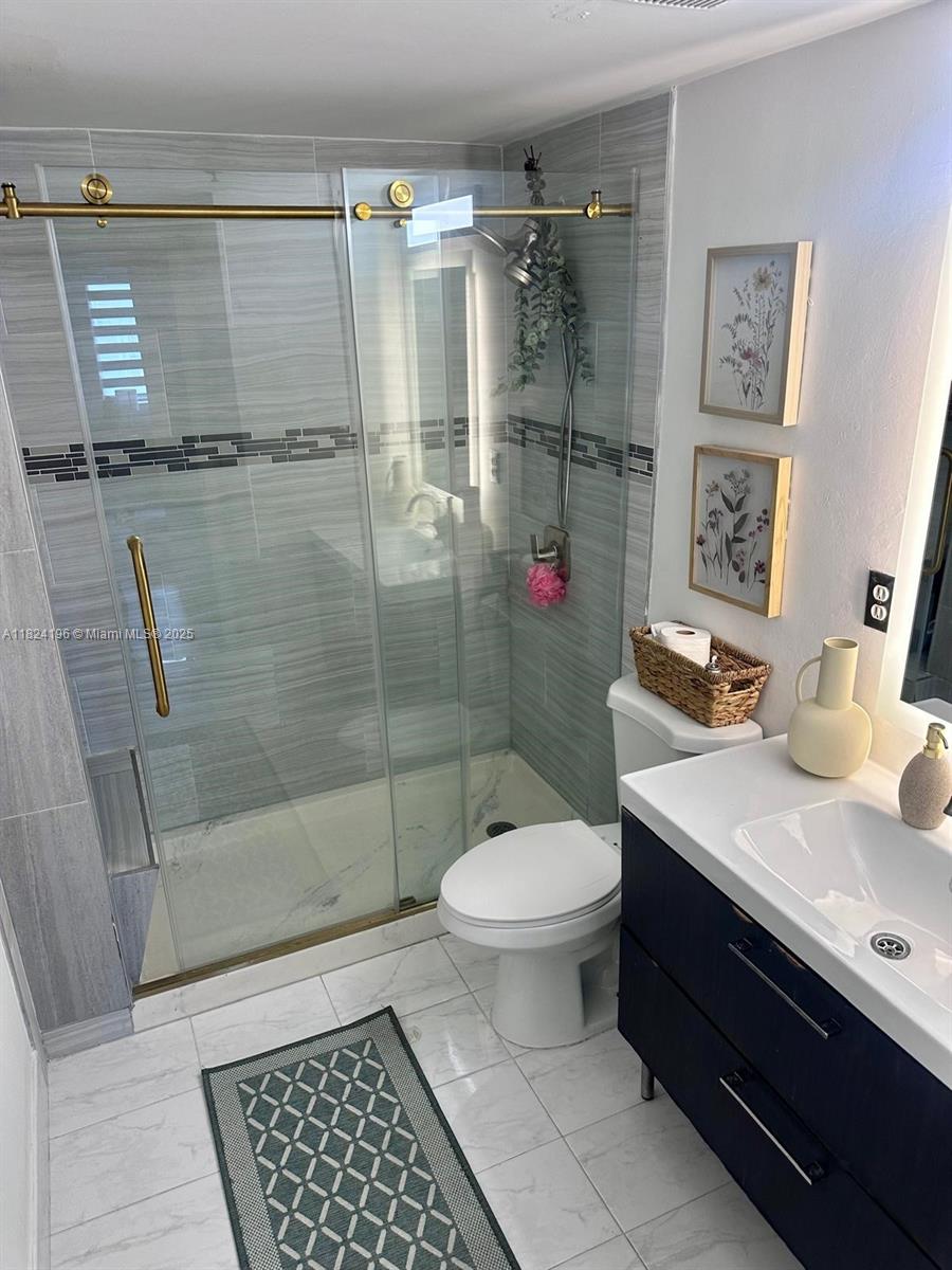 KEYSTONE COURTS CONDO - Residential