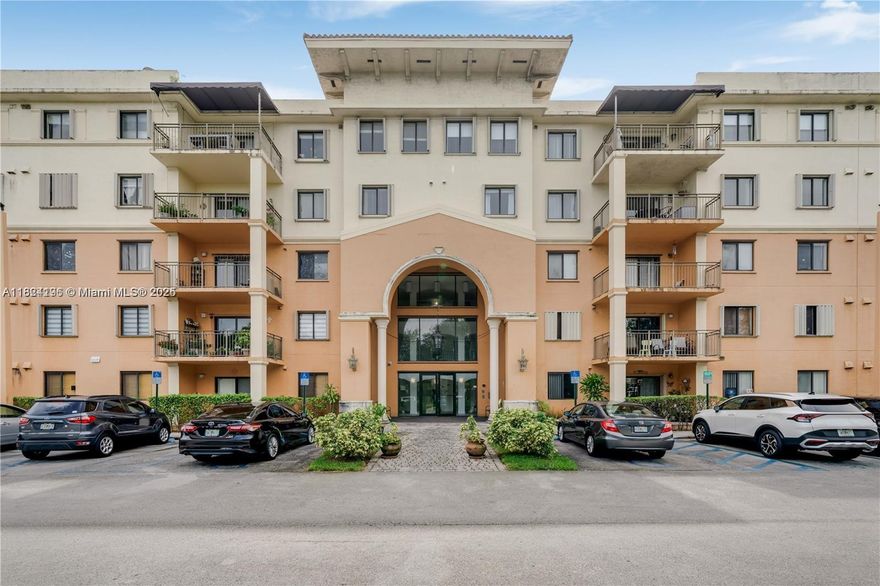 $5,000 DOWNPAYMENT ONLY, $115,000 OFFERED TO BUY THIS AMAIZING CONDO! Welcome to your dream home! This beautifully fully remodeled 3-bedroom, 2-bathroom condo offers modern living in one of the most convenient areas of Miami. Located in the heart of Fontainebleau, this spacious unit features: 3 large bedrooms, 2 stylish full bathrooms, Modern kitchen,  living and dining area, High-end finishes and renovations throughout, In-unit laundry, Assigned and guess parking, Access to community amenities: pool, gym, tennis courts, and more

Centrally located with easy access to major highways, shopping centers, schools, and Miami International Airport.

?? Contact us today to schedule a private showing!