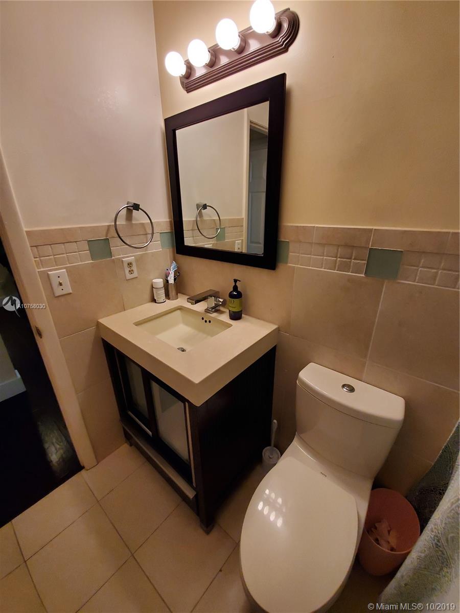 PEMBROKE LAKES SOUTH - Residential