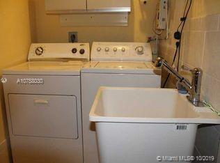 PEMBROKE LAKES SOUTH - Residential