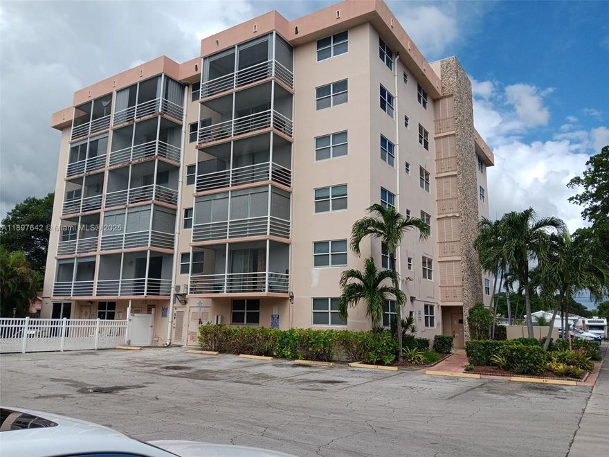 Cash buyers only. Great for investors. Can rent right away after purchase. All tile floors. Large walk-in closet. View of the pool area. Just minutes from the beach and Hollywood Circle. Amenities include extra storage locker, laundry facilities, bike storage, community room and pool.