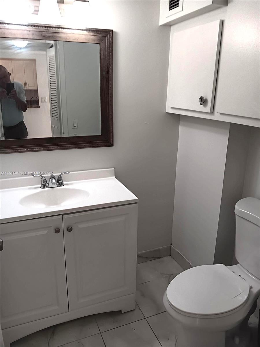 DIXIANA CONDO - Residential