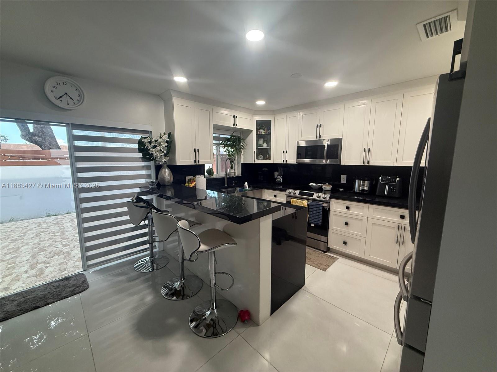 JUNIPER AT THE HAMMOCKS - Residential