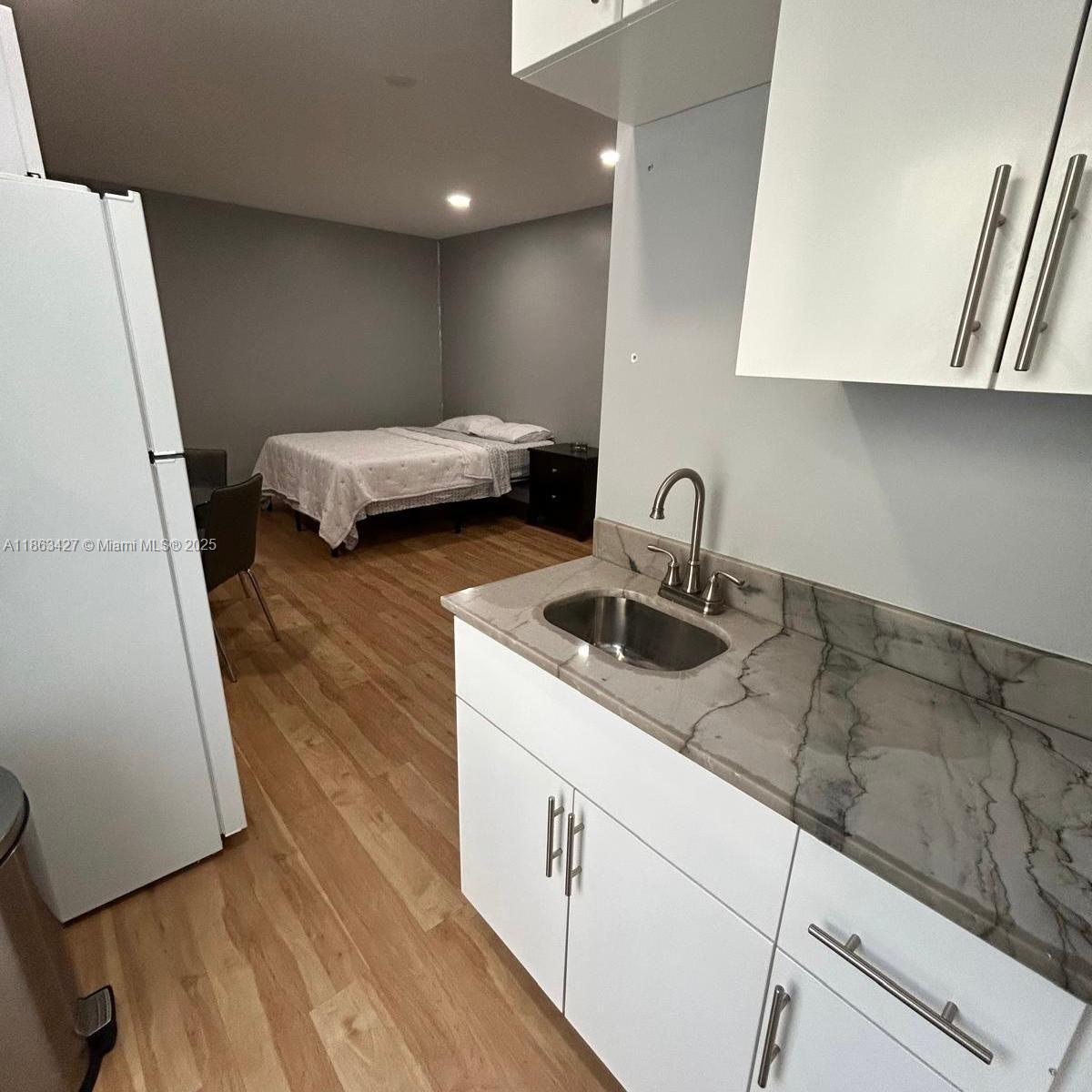 JUNIPER AT THE HAMMOCKS - Residential