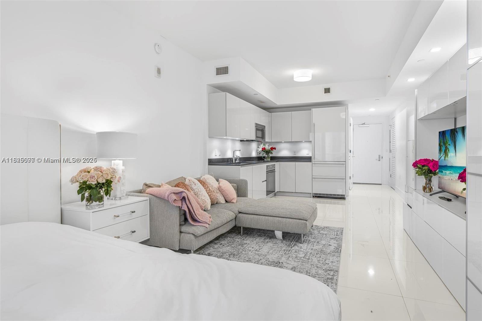 Step into sophistication with this stunning, fully furnished studio in the heart of Brickell. Nestled in the iconic 1010 Brickell Condo. Thoughtfully upgraded, this residence features elegant stone-style porcelain tile floors, a custom closet, and a sleek shower-tub combination—blending comfort with modern style.
Enjoy a world of luxury amenities designed for both relaxation and entertainment. Soak in panoramic views from the rooftop movie theater, café, and sky-high swimming pool on the 50th floor.Additional amenities include an indoor pool, a luxurious spa, a fully equipped fitness center, a kids' recreational zone, and much more.
Unbeatable location—just steps from Brickell City Centre, the Financial District, top dining spots, shopping, and public transportation.