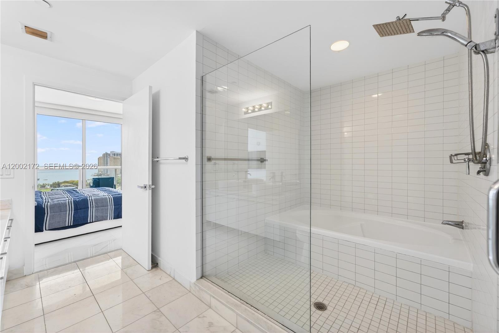 MARINABLUE CONDO - Residential Lease