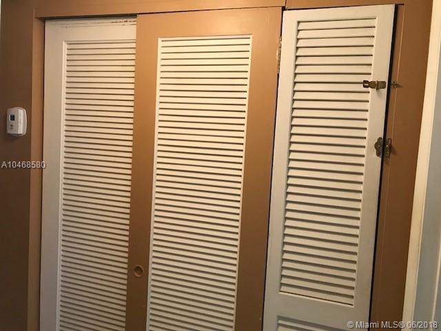 WARRENTON HOUSE CONDO - Residential